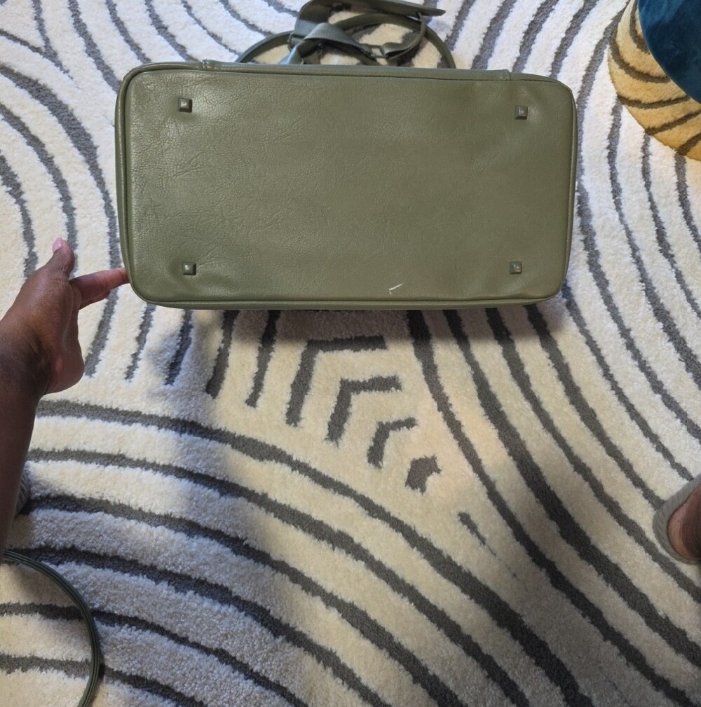 BEIS Mini Weekender Bag In Olive - Picture 4 of 9